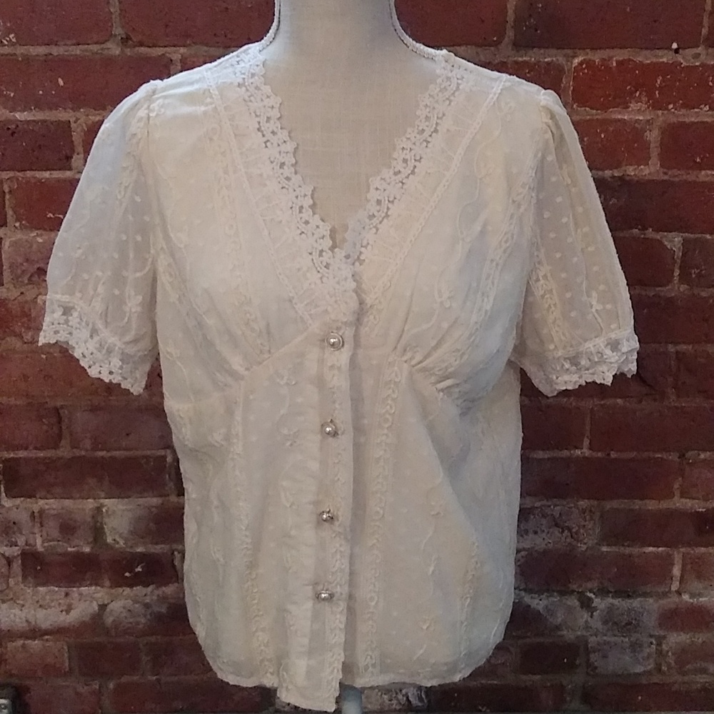 Vintage Inspired Cream Lace Top